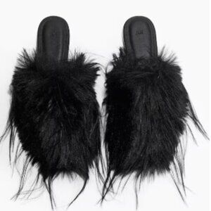 A/W 2024 H&M FLUFFY MULES